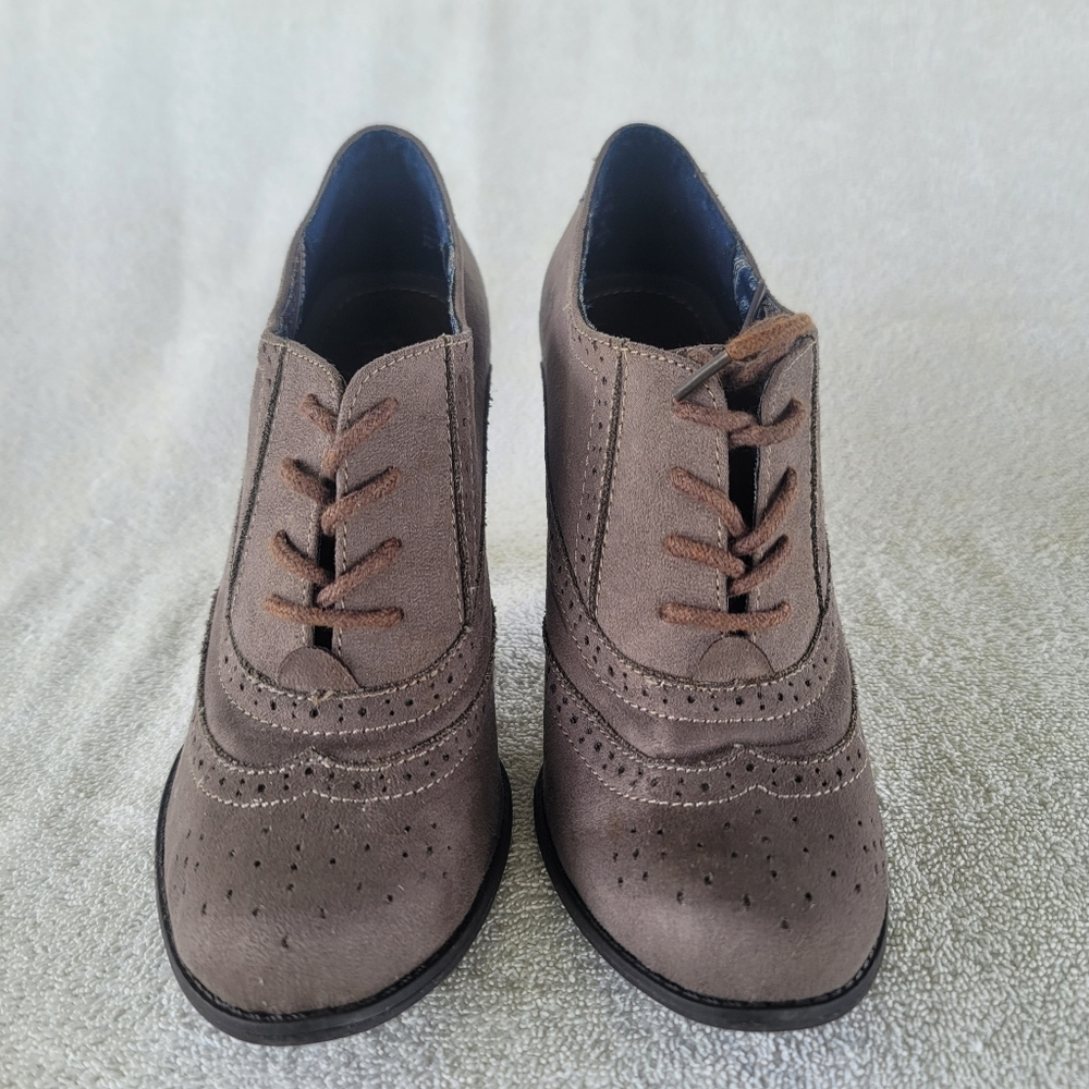 🥾 Fioni lace up booties